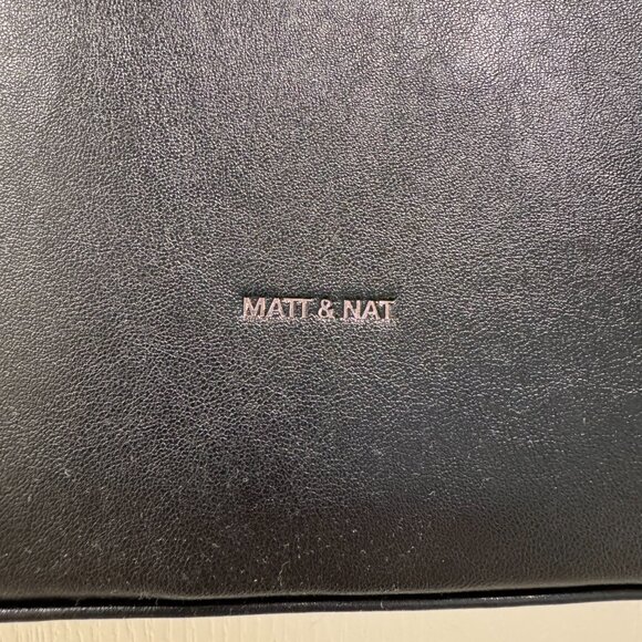 Matt & Nat GARNI Vegan Tote Bag - Forum (Black) - Picture 3 of 5